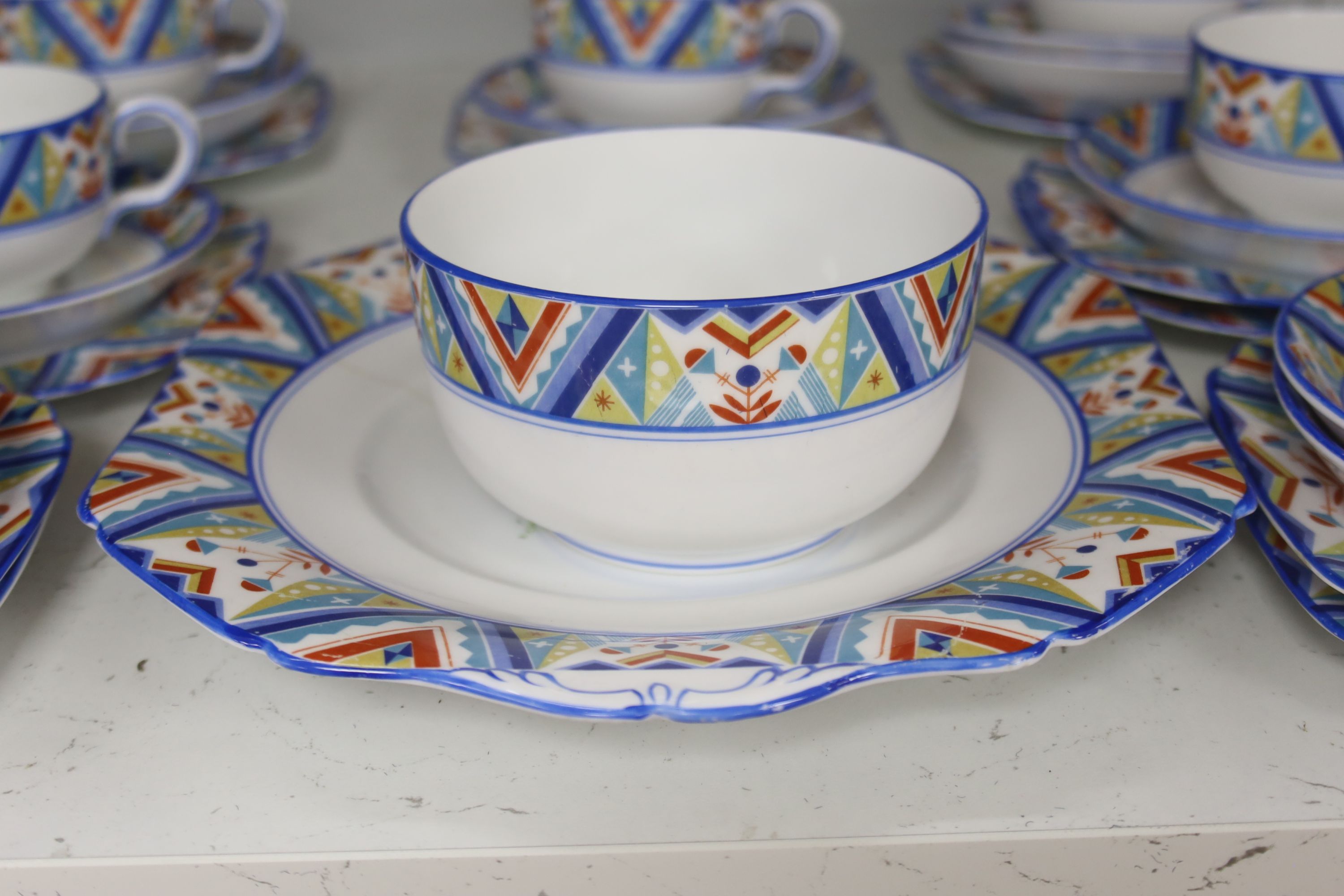 An Art Deco 'Gay' Grosvenor china 